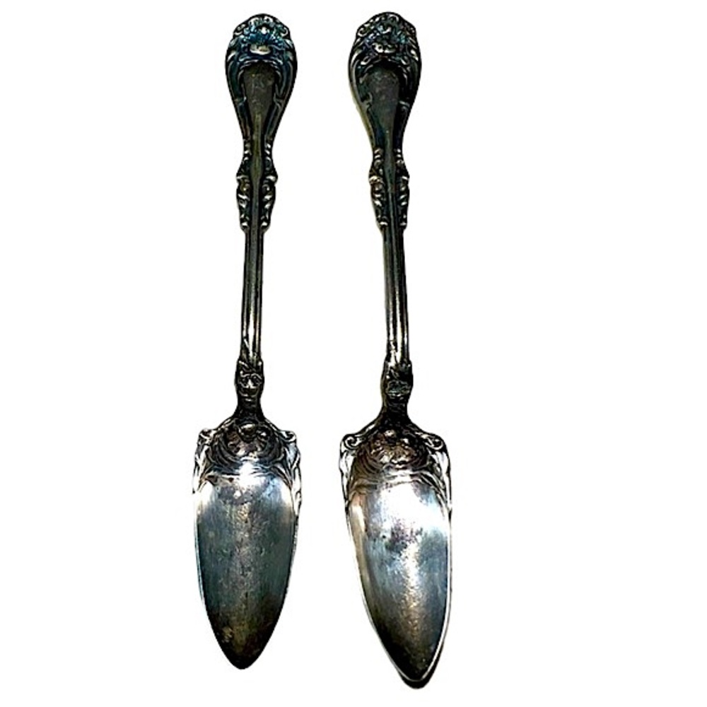 Vintage Wm A. Rogers A1. Hanover Silverplate Fruit Melon 6"  2 Spoons
